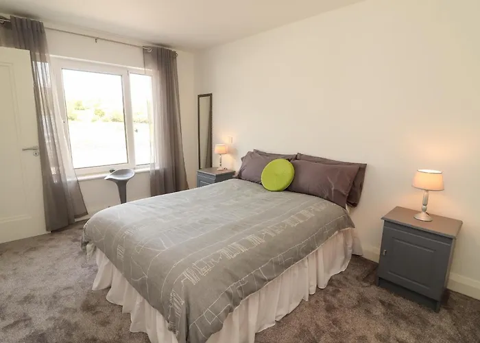 度假居 Coolnaharragill Lower Annexe