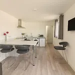 Coolnaharragill Lower Annexe بيت للعطل *